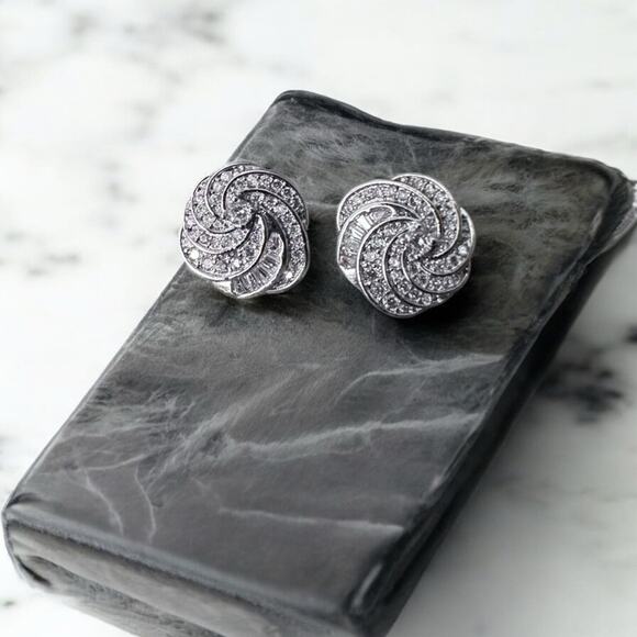 Sophisticated 18k white Silver plated Spiral Earrings w/ Cubic zirconia .50” - Picture 4 of 6